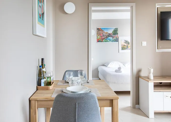 Le Tassigny A 2mn Du Centre Avec Parking 科尔马